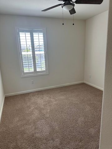 3728 E Kaweah Avenue, Visalia, CA 93292