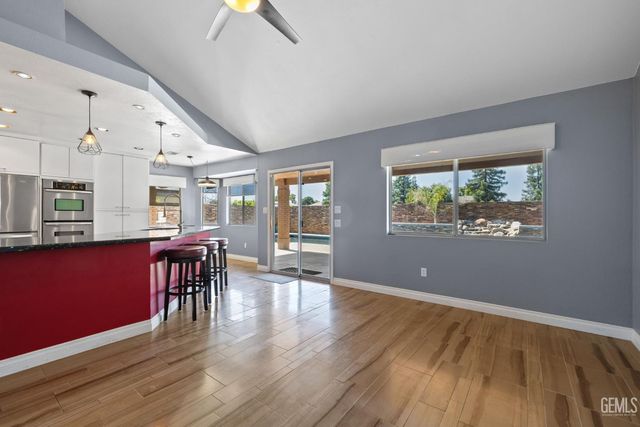 14609 Orchard Crest Avenue, Bakersfield, CA 93314