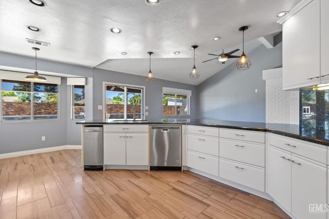 14609 Orchard Crest Avenue, Bakersfield, CA 93314