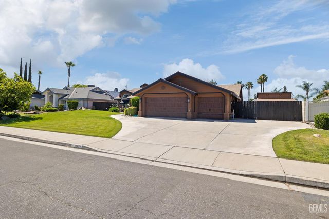 14609 Orchard Crest Avenue, Bakersfield, CA 93314