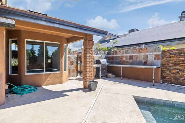 14609 Orchard Crest Avenue, Bakersfield, CA 93314