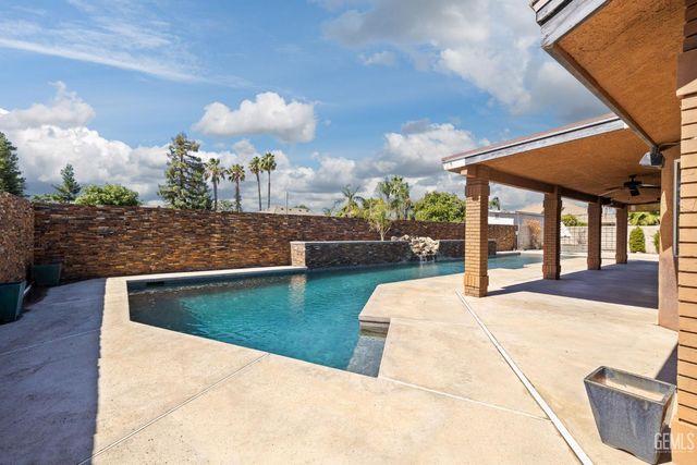 14609 Orchard Crest Avenue, Bakersfield, CA 93314