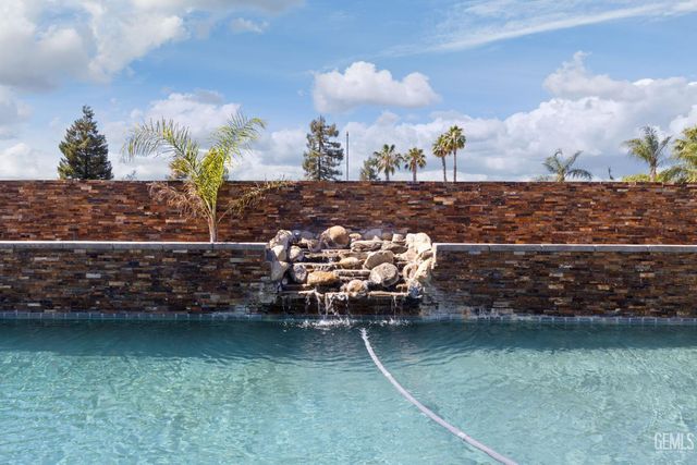 14609 Orchard Crest Avenue, Bakersfield, CA 93314