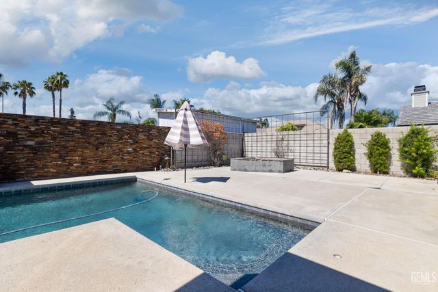 14609 Orchard Crest Avenue, Bakersfield, CA 93314