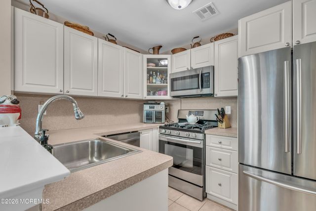 19 Jodhpur Court, Tinton Falls, NJ 07753