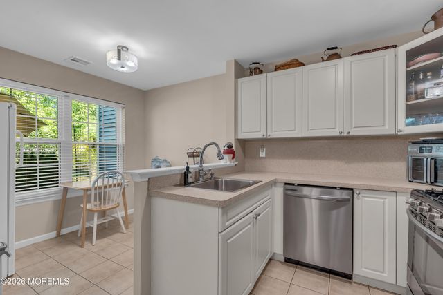 19 Jodhpur Court, Tinton Falls, NJ 07753