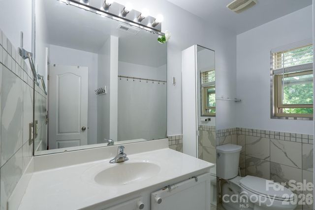 7329 Hidden Creek Drive, Charlotte, NC 28214