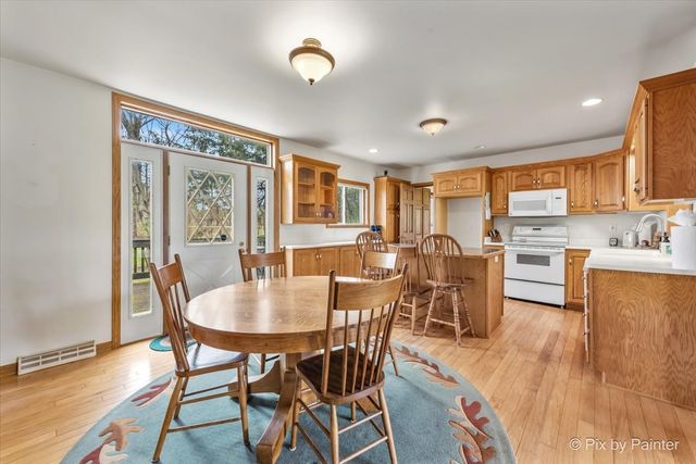 W3004 Krueger Road, Lake Geneva, WI 53147