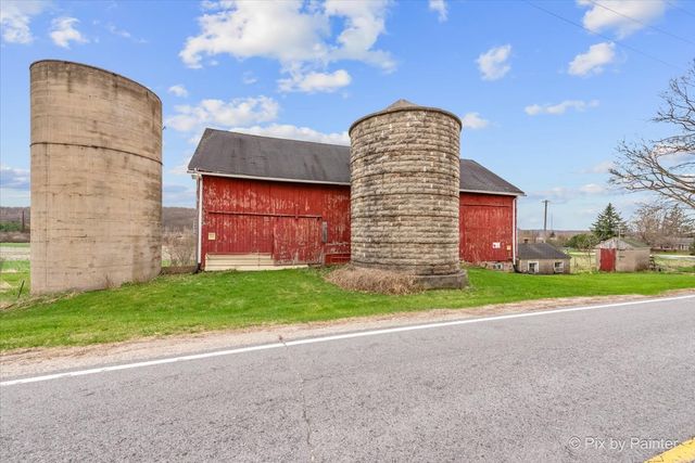 W3004 Krueger Road, Lake Geneva, WI 53147