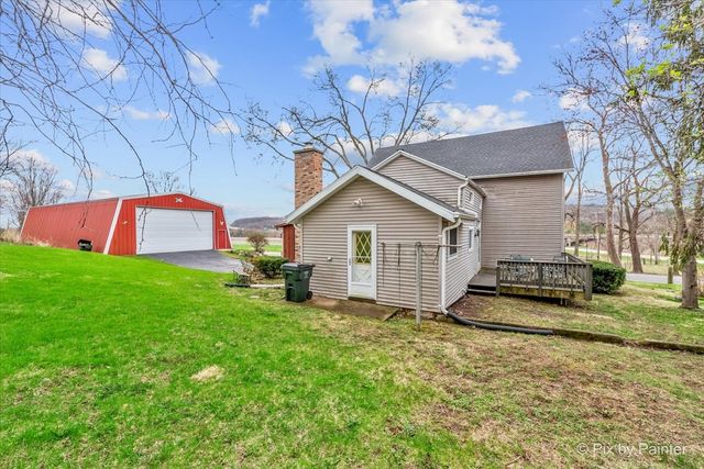 W3004 Krueger Road, Lake Geneva, WI 53147