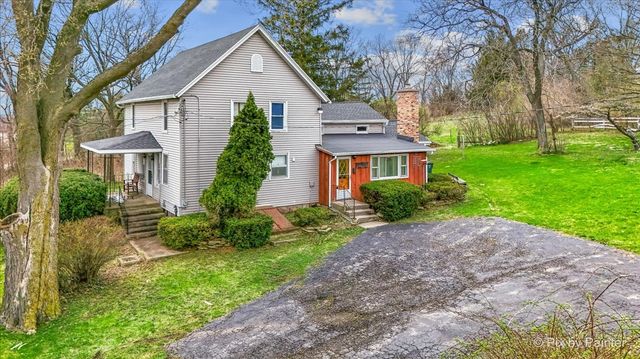 W3004 Krueger Road, Lake Geneva, WI 53147