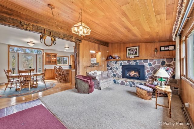 W3004 Krueger Road, Lake Geneva, WI 53147
