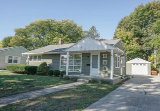 9544 W Lorraine PLACE, Milwaukee, WI 53222