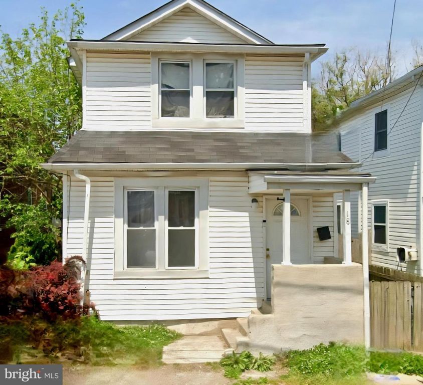 18 WOODLAND AVE, Baltimore, MD 21222