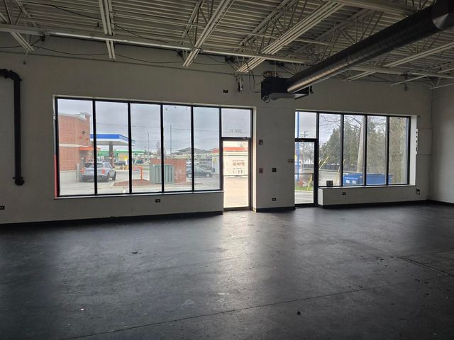 430 Swift Road A, Addison, IL 60101