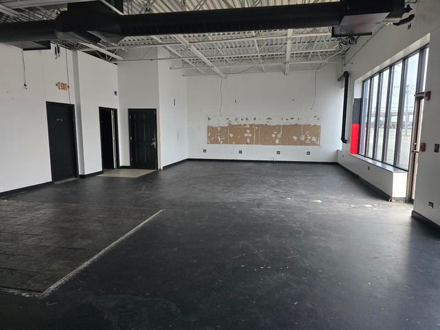 430 Swift Road A, Addison, IL 60101