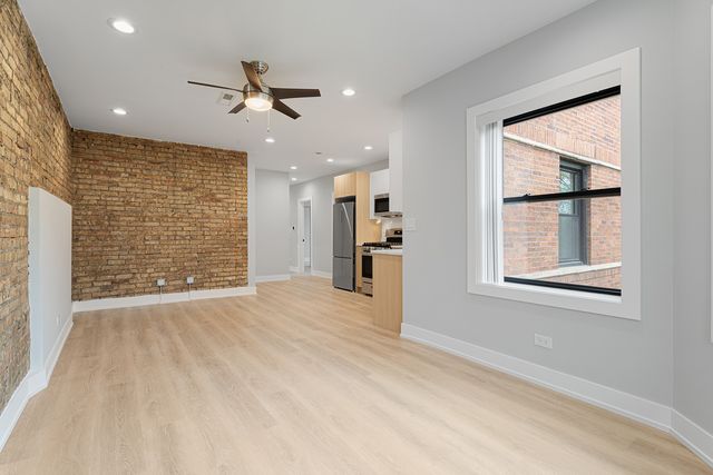 1558 W Juneway Terrace 2M, Chicago, IL 60626