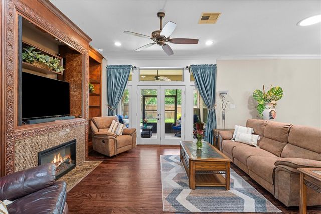 26 Newberry Court, Montgomery, TX 77356