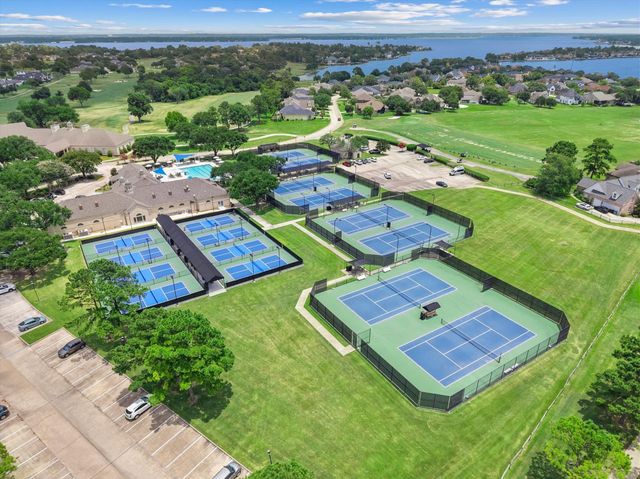 26 Newberry Court, Montgomery, TX 77356