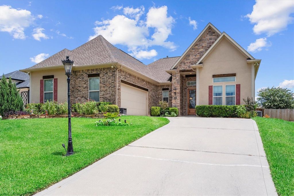 26 Newberry Court, Montgomery, TX 77356