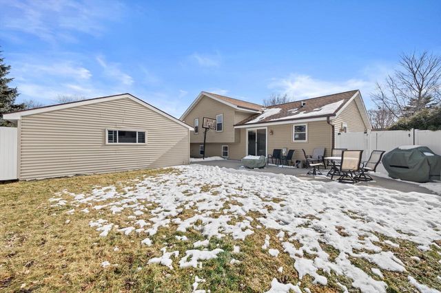 9308 W Goodrich AVENUE, Milwaukee, WI 53224