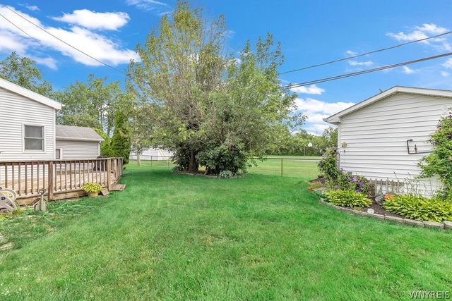 23 Cherry Lane, Cheektowaga, NY 14225