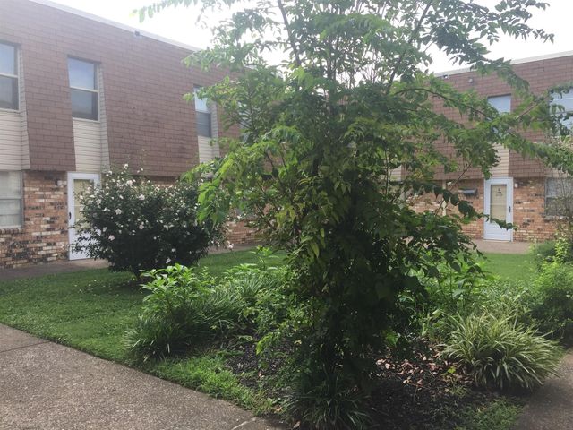 370 Wallace Rd Apt F9, Nashville, TN 37211