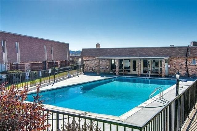 370 Wallace Rd Apt F9, Nashville, TN 37211