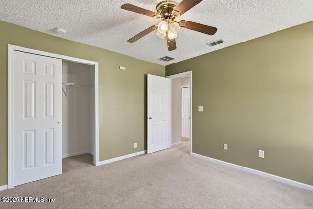 4285 CAMPUS HILLS Circle, Jacksonville, FL 32218
