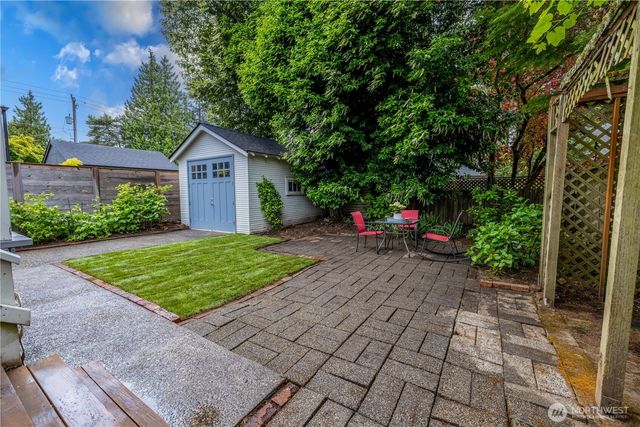 6848 31st Avenue NE, Seattle, WA 98115