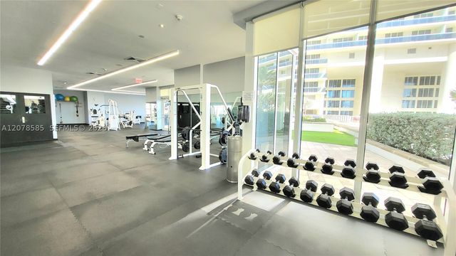 1850 S Ocean Dr 909, Hallandale Beach, FL 33009