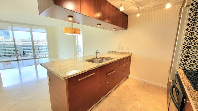 1850 S Ocean Dr 909, Hallandale Beach, FL 33009