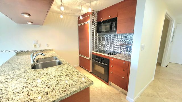 1850 S Ocean Dr 909, Hallandale Beach, FL 33009