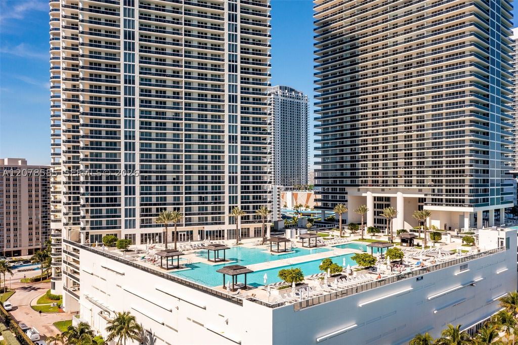 1850 S Ocean Dr 909, Hallandale Beach, FL 33009