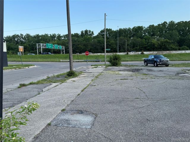 22400 SCHOOLCRAFT, Detroit, MI 48223