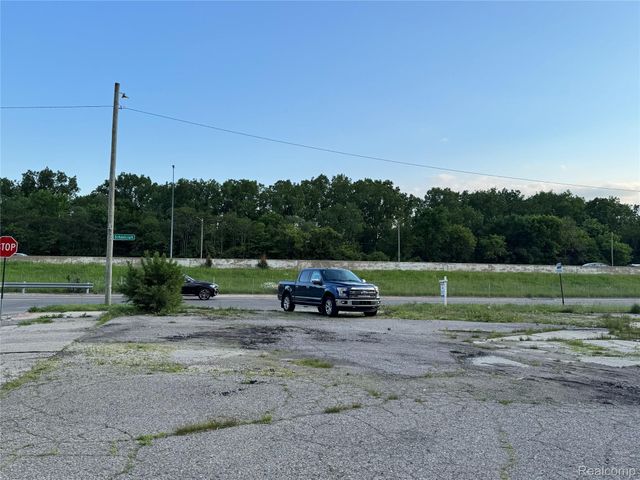 22400 SCHOOLCRAFT, Detroit, MI 48223