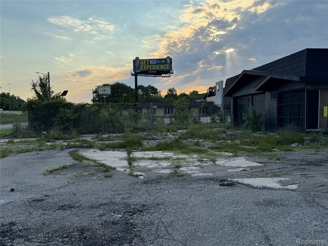 22400 SCHOOLCRAFT, Detroit, MI 48223