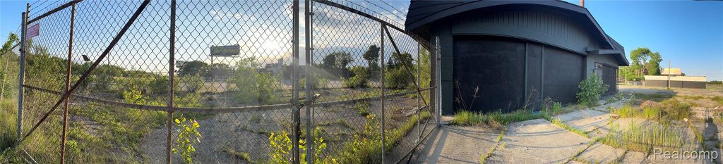 22400 SCHOOLCRAFT, Detroit, MI 48223