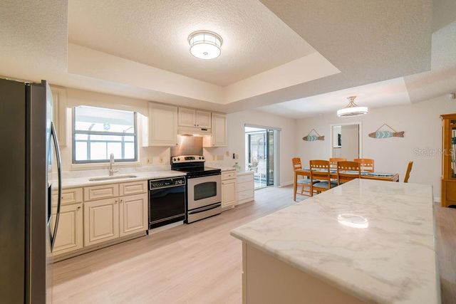 9273 CARNATION AVENUE, Englewood, FL 34224