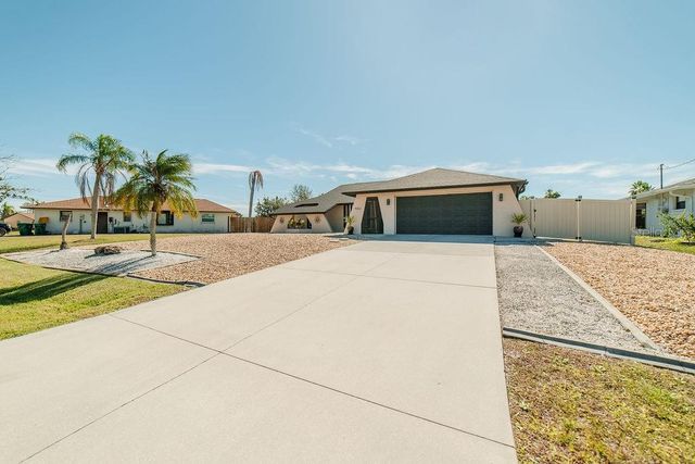 9273 CARNATION AVENUE, Englewood, FL 34224