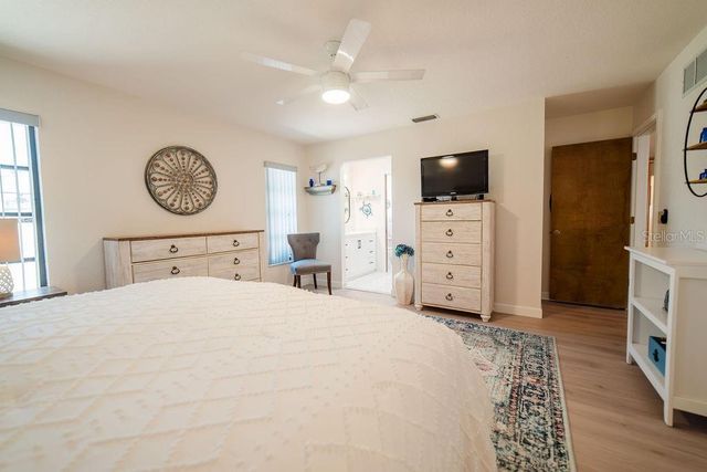 9273 CARNATION AVENUE, Englewood, FL 34224