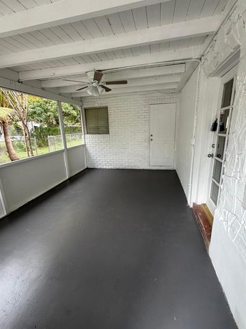 5601 Pierce Street, Hollywood, FL 33021