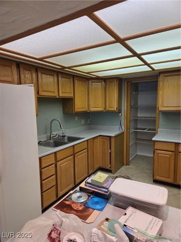 1112 Cold Stream Drive, Las Vegas, NV 89110