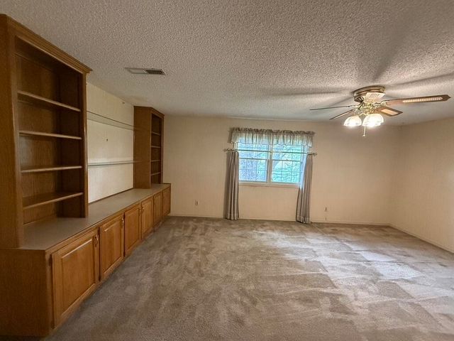 3418 South Virginia Avenue, Springfield, MO 65807