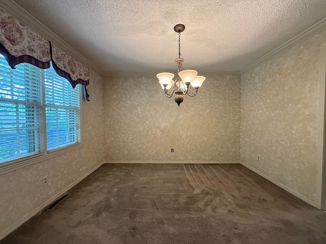3418 South Virginia Avenue, Springfield, MO 65807