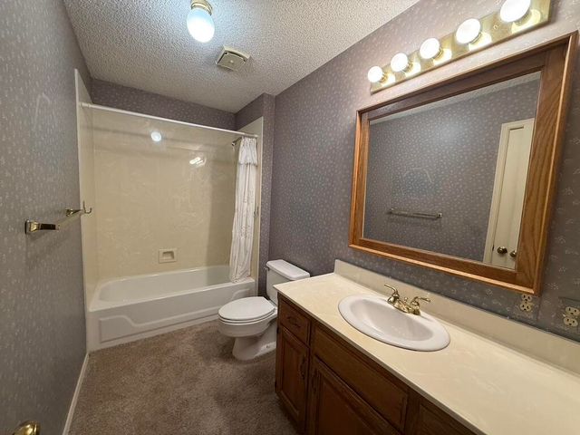 3418 South Virginia Avenue, Springfield, MO 65807