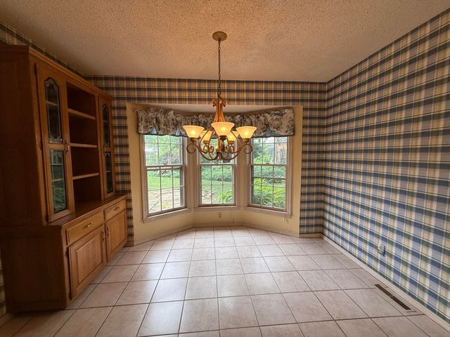3418 South Virginia Avenue, Springfield, MO 65807