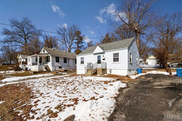 405 Estelle Avenue, Ferguson, MO 63135