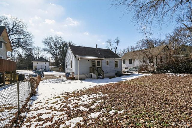 405 Estelle Avenue, Ferguson, MO 63135