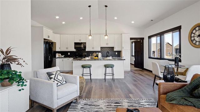 3375 Iris Drive, Eau Claire, WI 54703